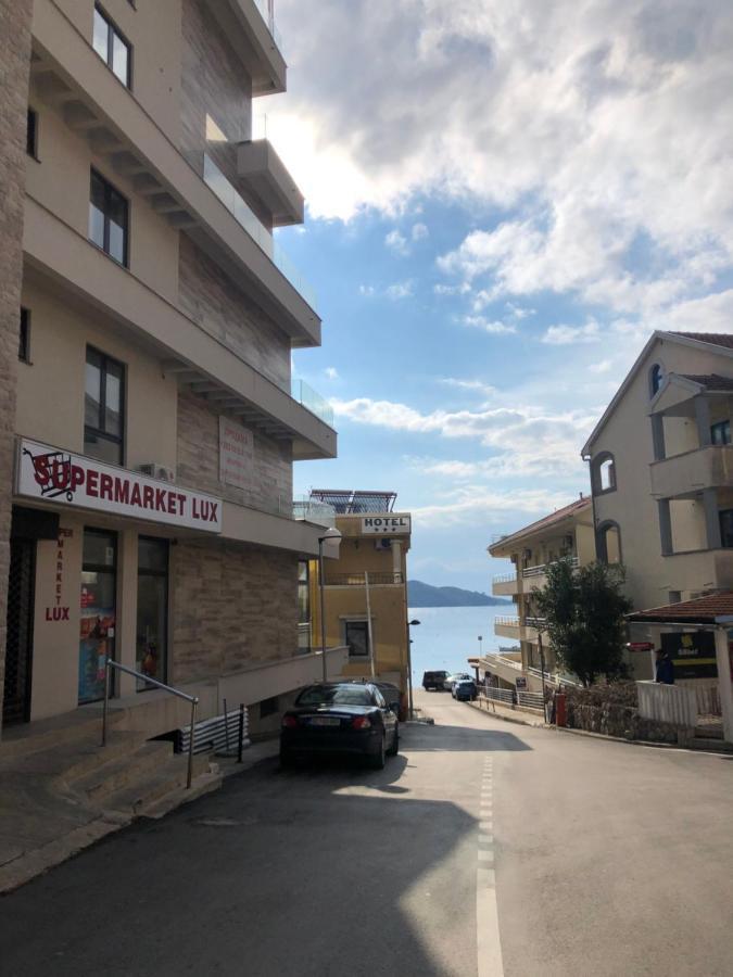 Rafailovici Holiday Apartments Exterior photo