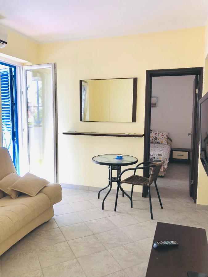 Rafailovici Holiday Apartments Exterior photo