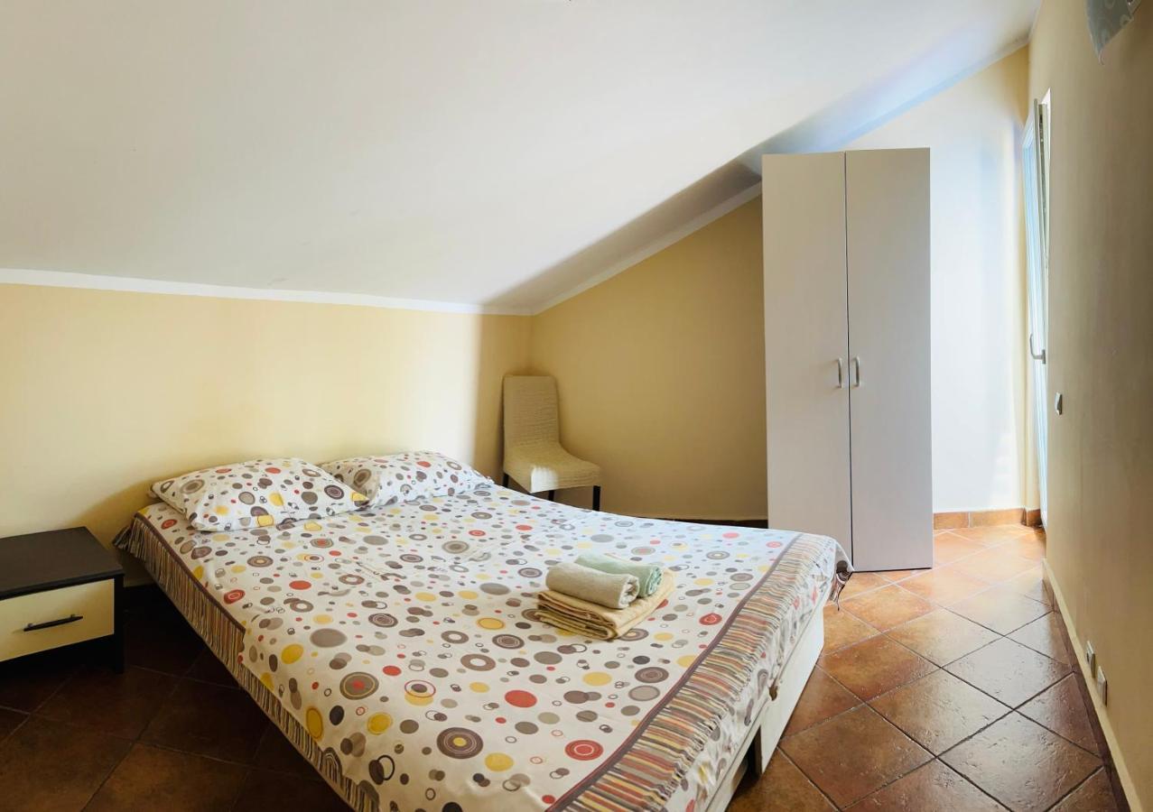 Rafailovici Holiday Apartments Exterior photo